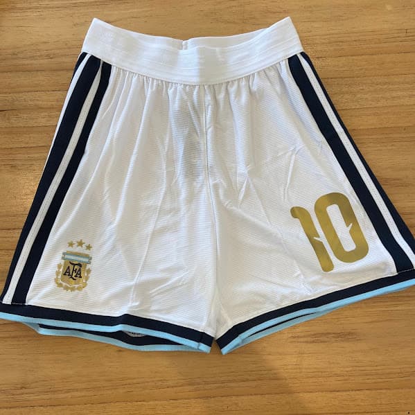 SHORT ARGENTINA BLANCO - MUNDIAL 2026 - NUMERO 10