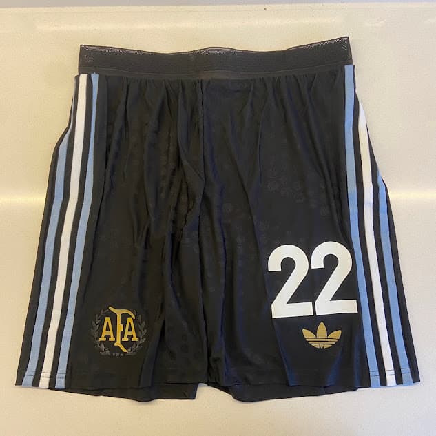 SHORT ARGENTINA NEGRO - ANIVERSARIO 50 - NUMERO 22