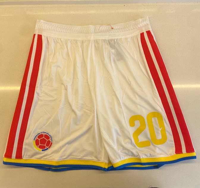 SHORT COLOMBIA BLANCO - MUNDIAL 2026 - NUMERO 20