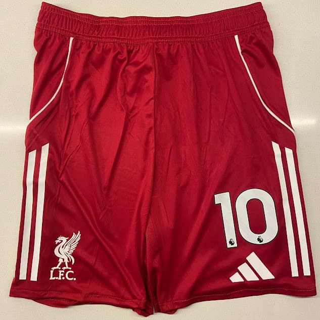 SHORT LIVERPOOL ROJO - 25/26 - NUMERO 10